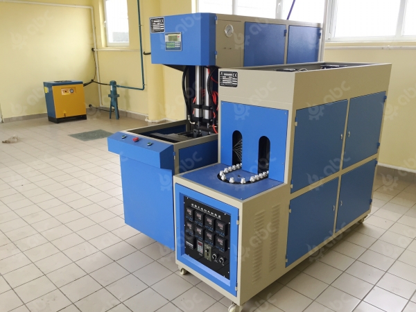 sunflower-seed-oil-labelling-machine